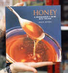 honey1.JPG (63137 bytes)